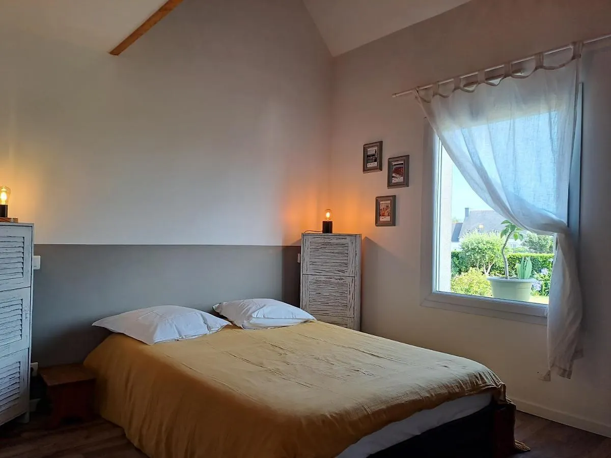 Maison Traditionnelle Et Moderne Avec Vue Mer Treffiagat 0*,
